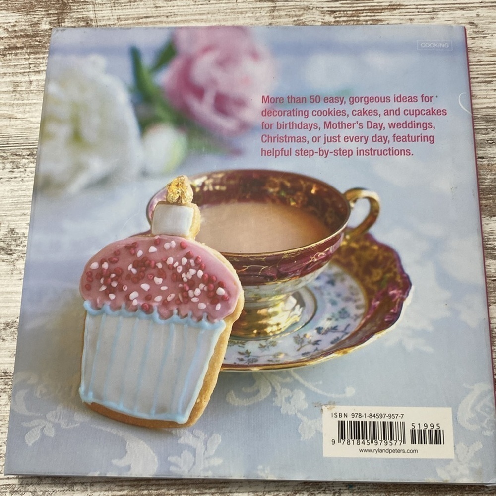 Decorating Cupcakes Cakes & Cookies Hardcover Cookbook by Annie Rigg 2010 New - Picture 11 of 11